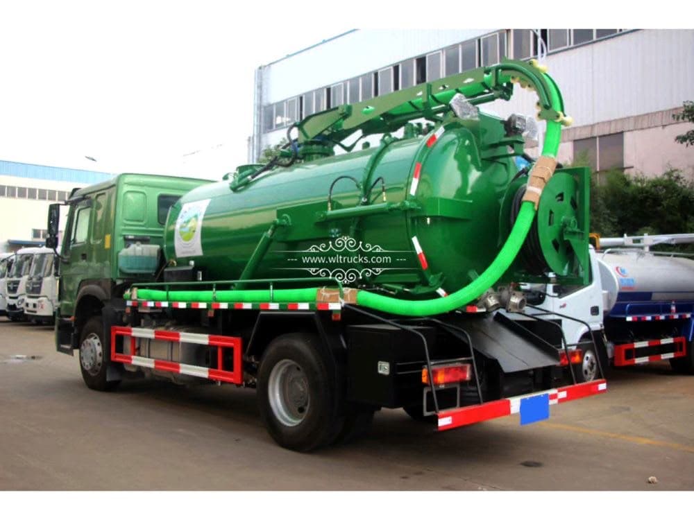 Vacuum Tanker Services 2