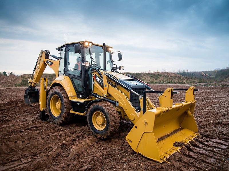 Heavy Machinery Transportation in UAE 1