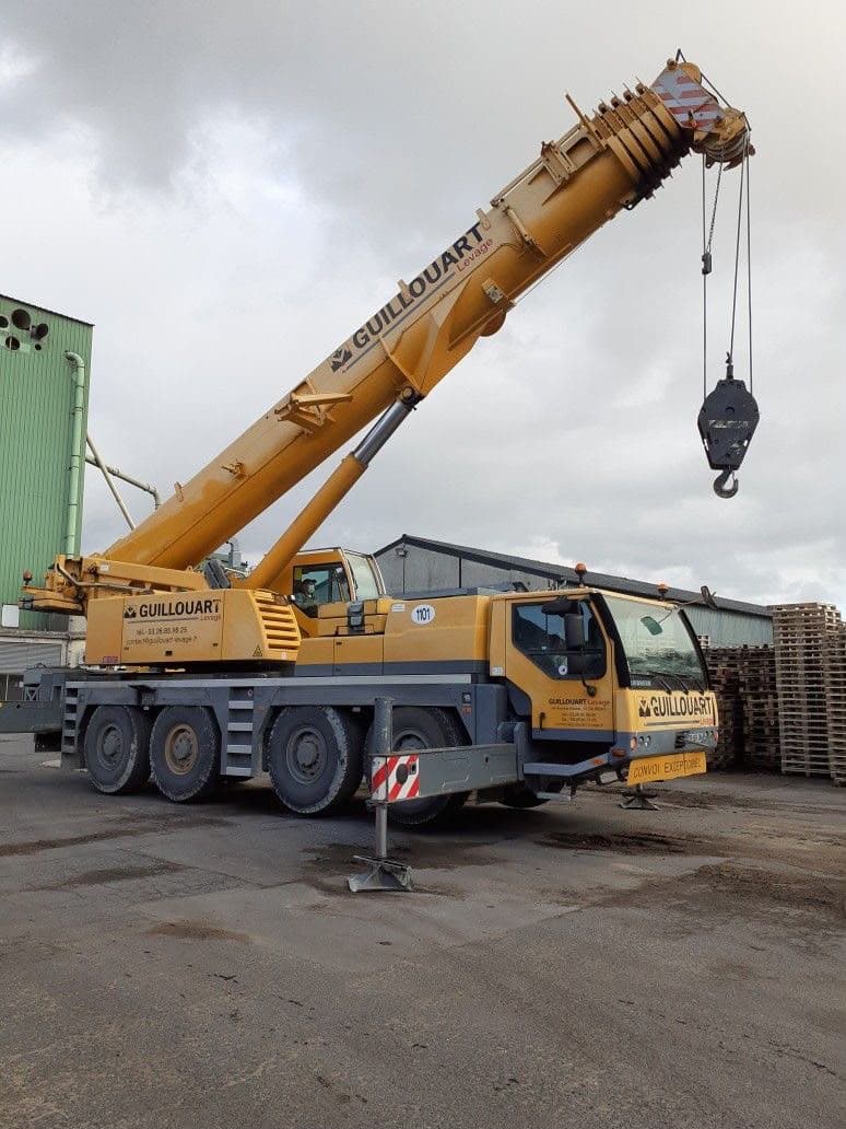 Heavy Vehicle Rental in UAE 2