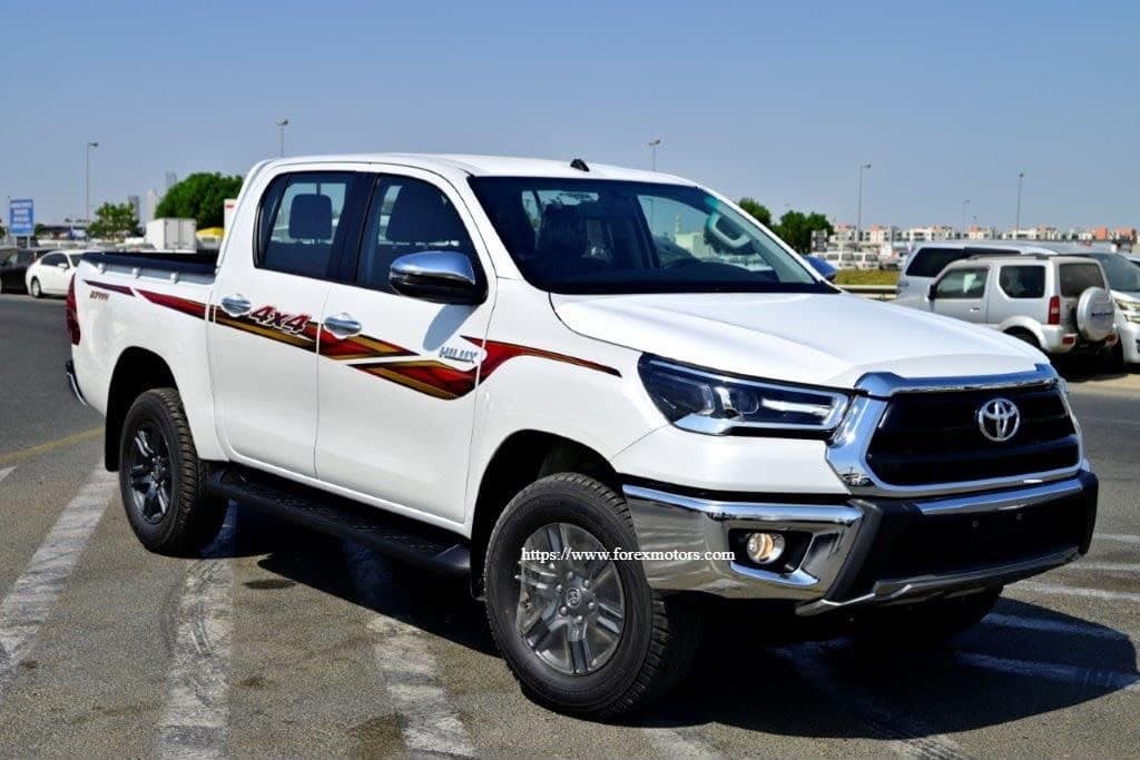 Light Truck Material Transportation in UAE 1