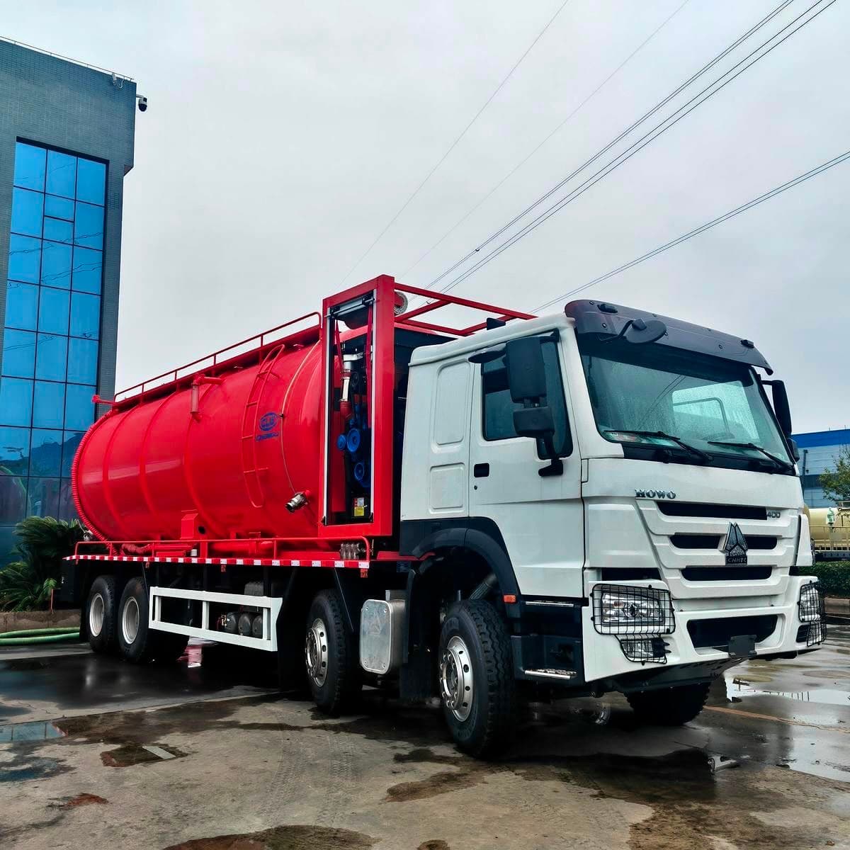 Sewage Tanker Transportation in UAE 4