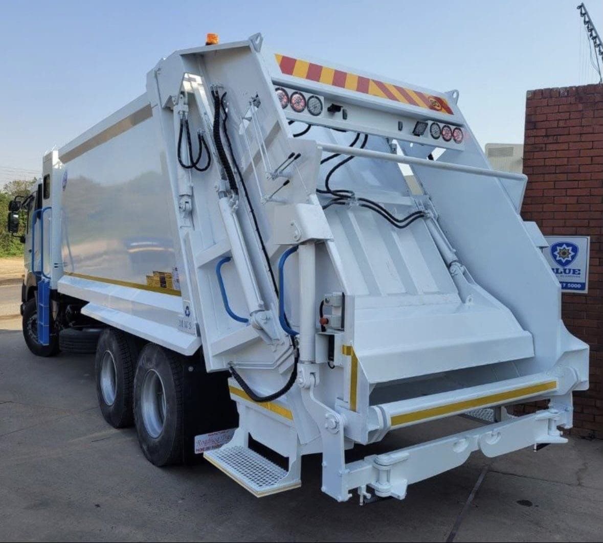 Waste Collection & Transportation Services in UAE